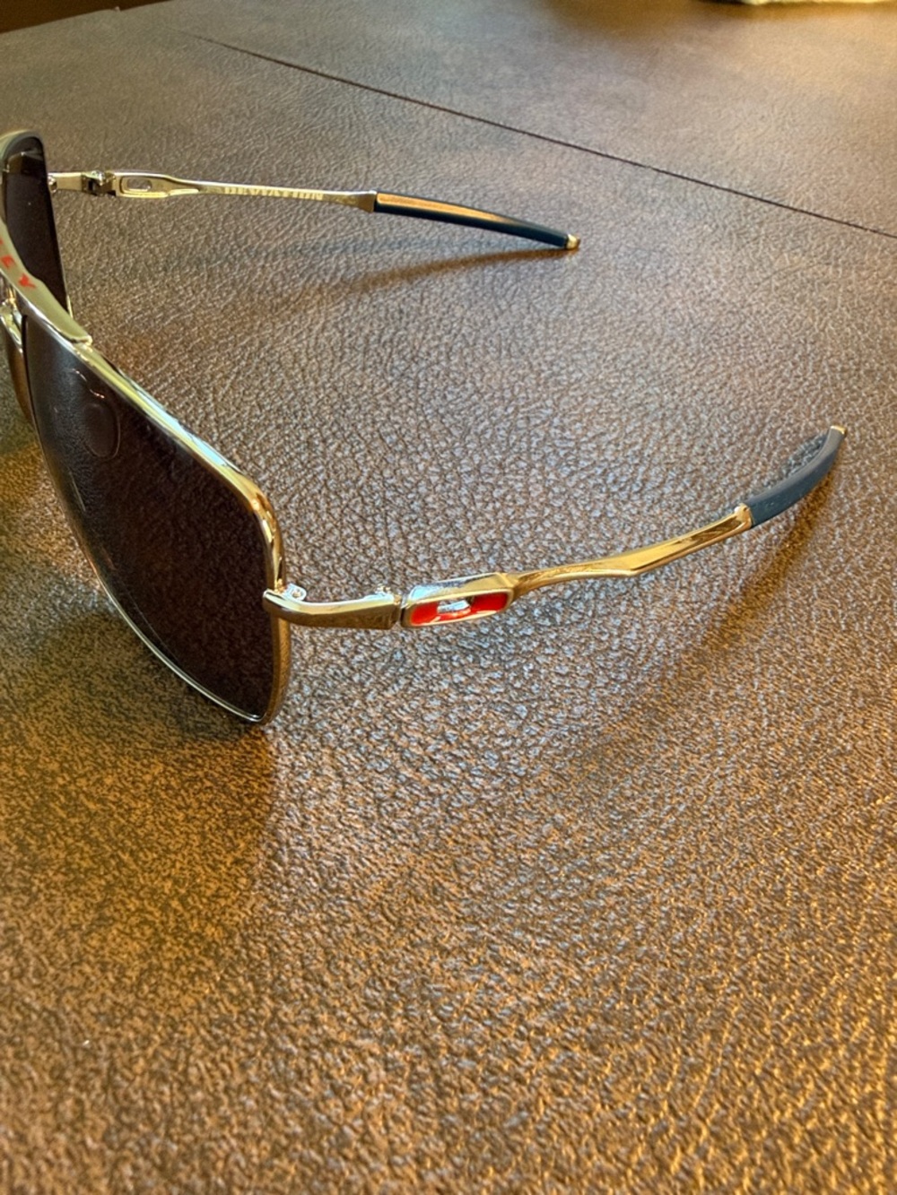 Oakley Team USA Olympic Sunglasses in Silver with Black Lenses 004061 - Picture 7 of 9